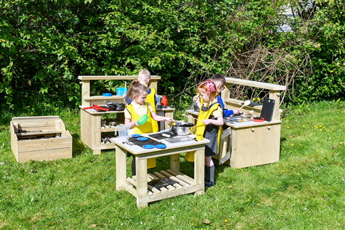 Head Chef Mud Kitchen Package 